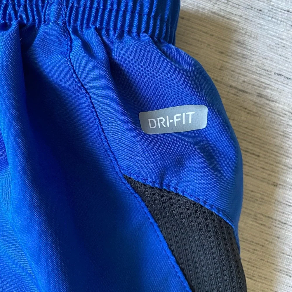 Nike Youth Boys XL Royal Blue Athletic Shorts with Black Side Panels